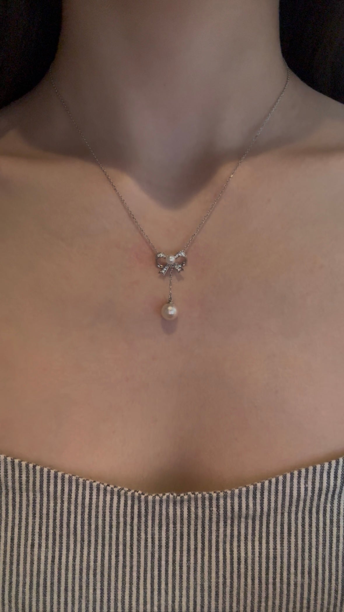 Pearl Bow Necklace